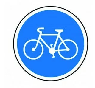 Le CUBE a signalé des panneaux non cohérents sur Evreux via le service "Allo cadre de Vie". Premiers résultats sur des panneaux de "Piste Vélo obligatoire" sur des rues sans aucune piste en vue. Le service a démonté ces panneaux en juillet 2025. Rue des Quinconces et Rue Djougou. Rue des Quinconces Rue Djougou https://cube27.org/correction-signaletique-juillet-2025/?utm_source=instagram-business&utm_medium=jetpack_social